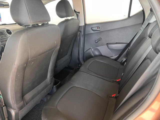 HYUNDAI i10 usata, con Chiusura centralizzata
