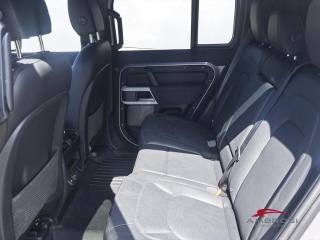 LAND ROVER Defender usata 9
