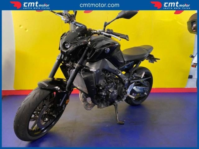 YAMAHA MT-09 usata 1