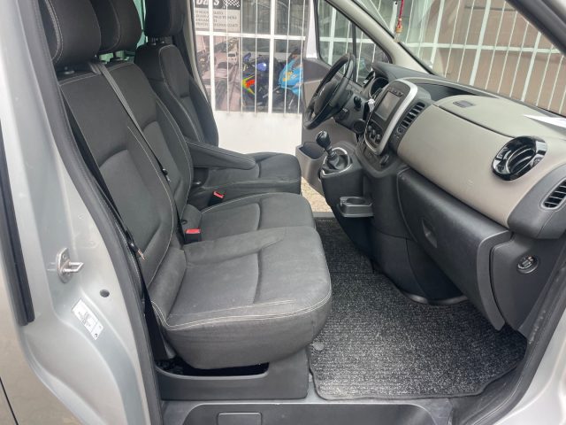 RENAULT Trafic usata, con Bracciolo