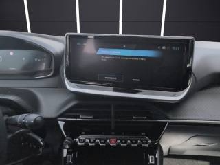 PEUGEOT 2008 usata, con Sensore di pioggia