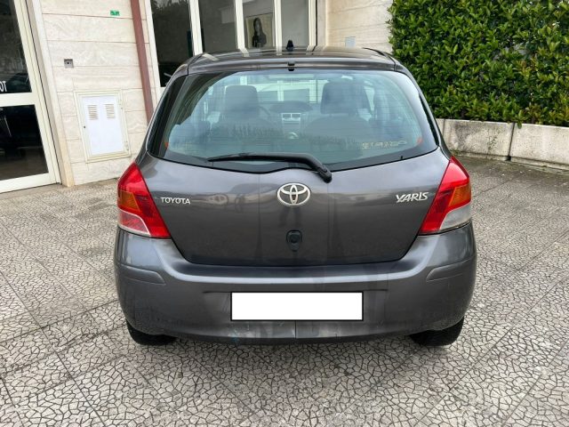 TOYOTA Yaris usata, con Chiusura centralizzata