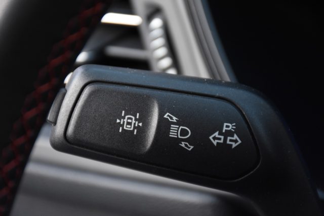 FORD Kuga usata, con Bracciolo