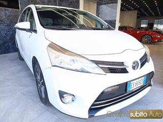 TOYOTA Verso usata, con Airbag laterali