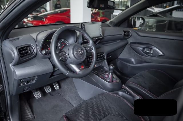 TOYOTA Yaris usata, con Cerchi in lega