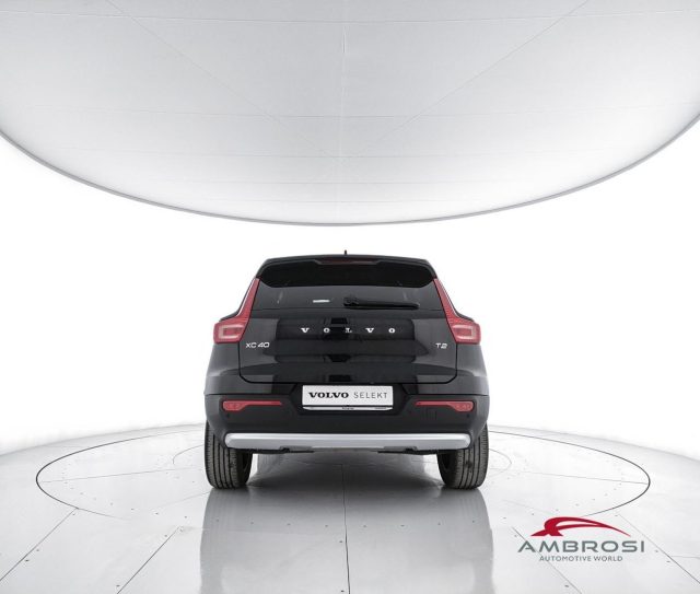 VOLVO XC40 usata 5
