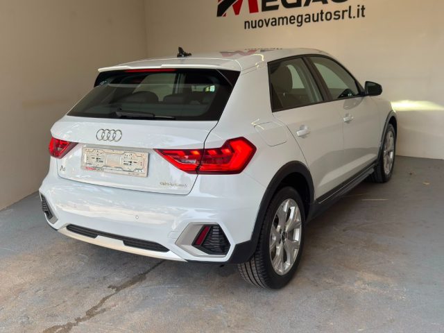 AUDI A1 usata, con Autoradio