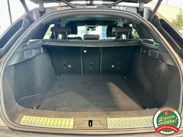 LAND ROVER Range Rover Velar usata, con USB