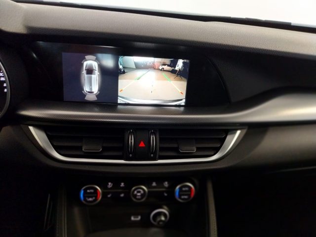 ALFA ROMEO Stelvio usata, con Controllo automatico clima
