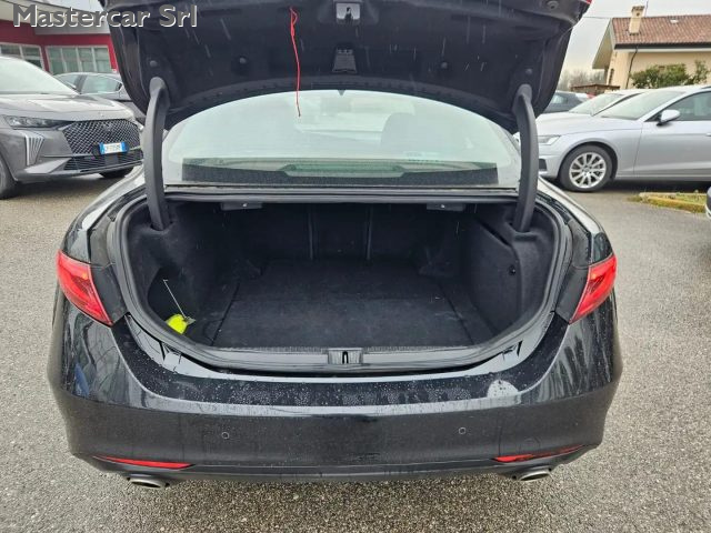 ALFA ROMEO Giulia usata, con Servosterzo