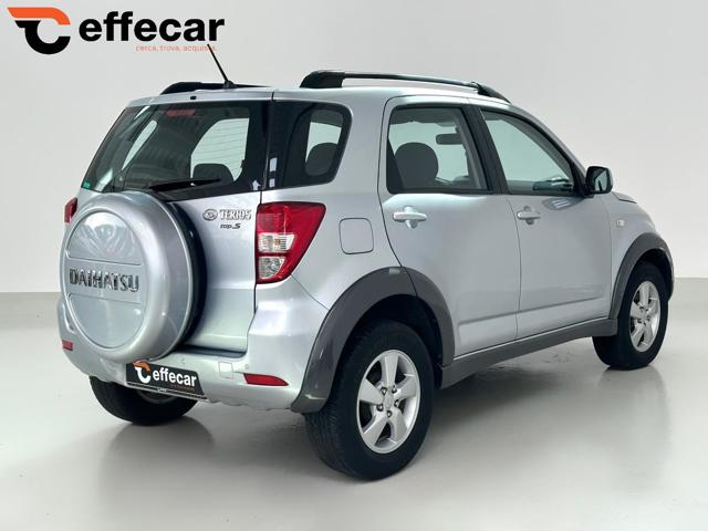 DAIHATSU Terios usata, con Autoradio