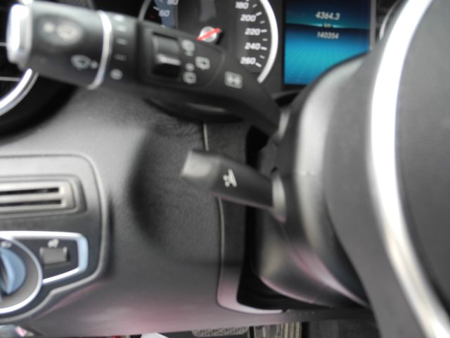 MERCEDES-BENZ GLC 300 usata, con Climatizzatore automatico, 2 zone
