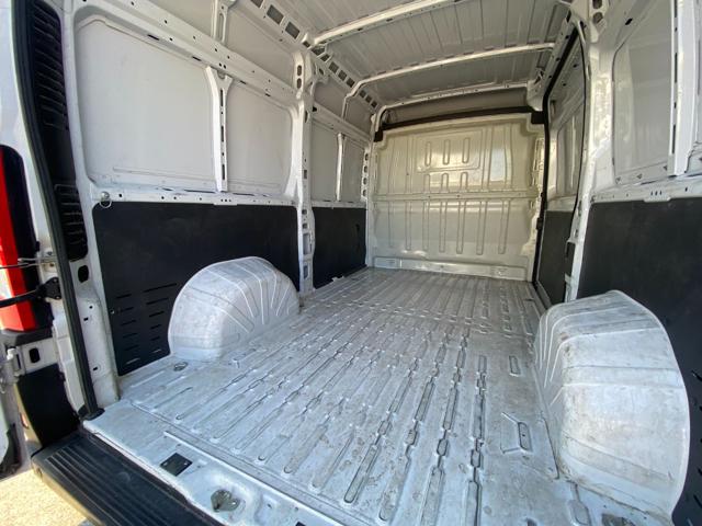 PEUGEOT Boxer usata 18