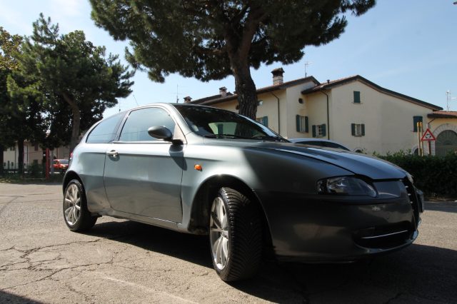ALFA ROMEO 147 usata, con Airbag