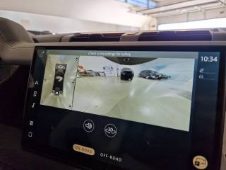 LAND ROVER Defender usata, con Touch screen