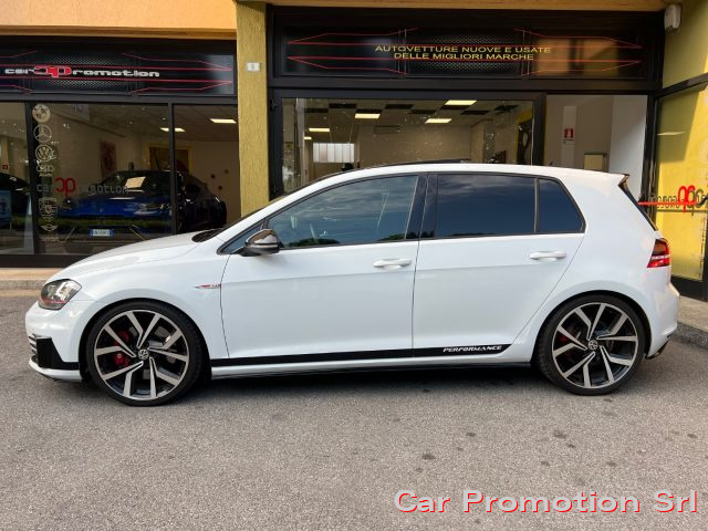 VOLKSWAGEN Golf GTI usata, con Airbag