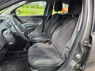 LANCIA Ypsilon usata 27