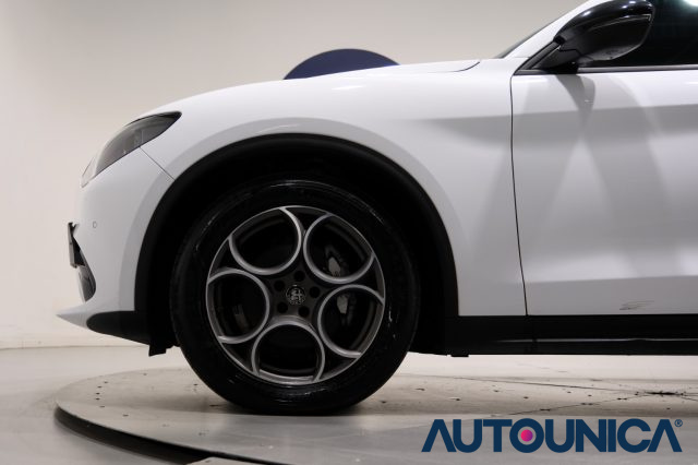 ALFA ROMEO Stelvio usata, con Controllo automatico clima