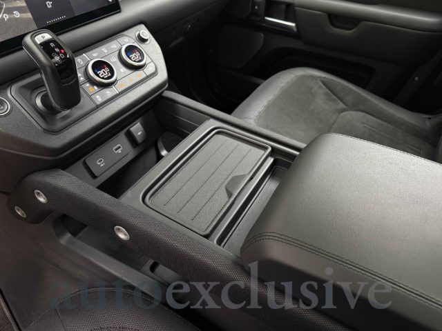 LAND ROVER Defender usata, con ESP