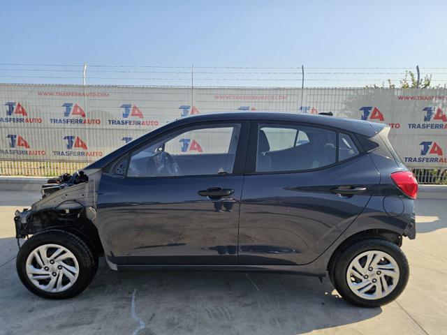HYUNDAI i10 usata, con Airbag