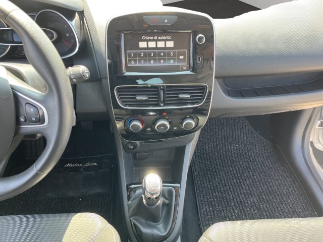 RENAULT Clio usata, con Specchietti laterali elettrici