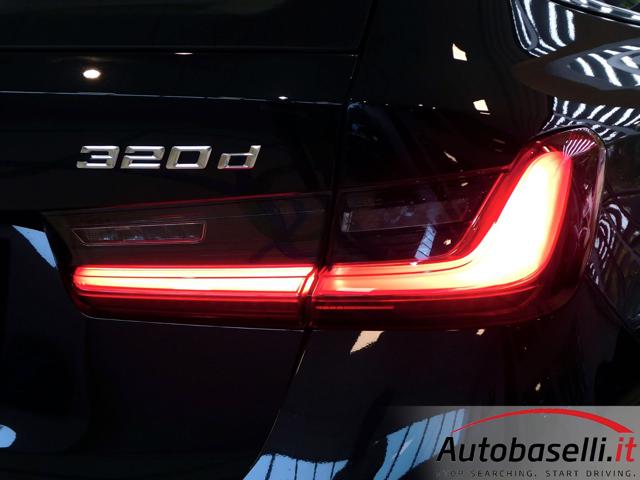 BMW 320 usata, con USB
