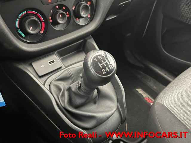 FIAT Doblo usata, con USB