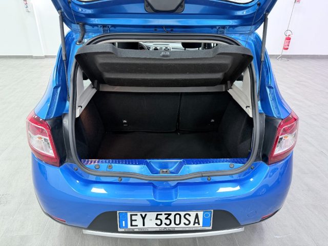 DACIA Sandero usata, con Sistema di navigazione