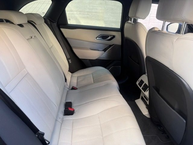LAND ROVER Range Rover Velar usata, con Interni in pelle