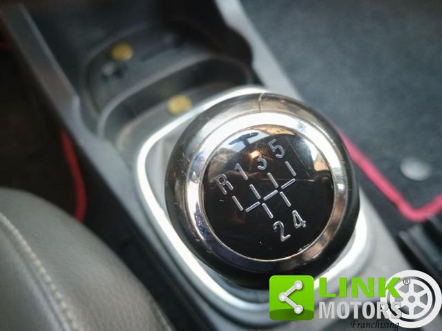 OPEL Corsa usata, con Lettore CD
