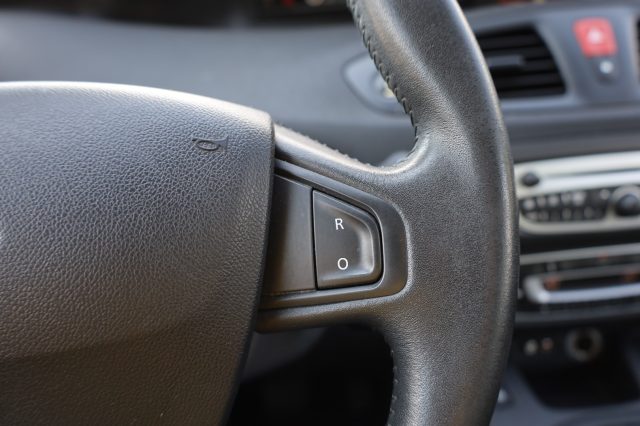 RENAULT Scenic usata, con MP3