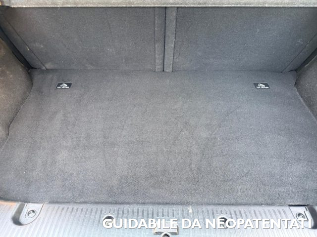 RENAULT Twingo usata, con Sedile posteriore sdoppiato