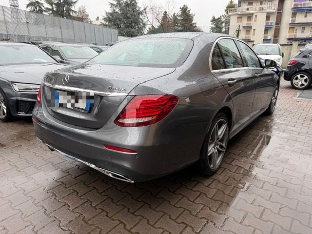 MERCEDES-BENZ E 220 usata, con Airbag Passeggero