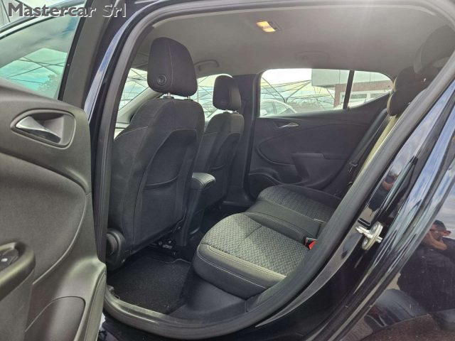 OPEL Astra usata, con Controllo trazione