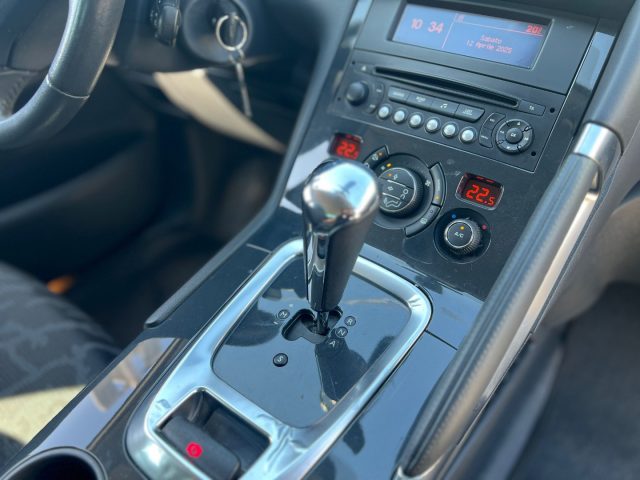 PEUGEOT 3008 usata, con Climatizzatore