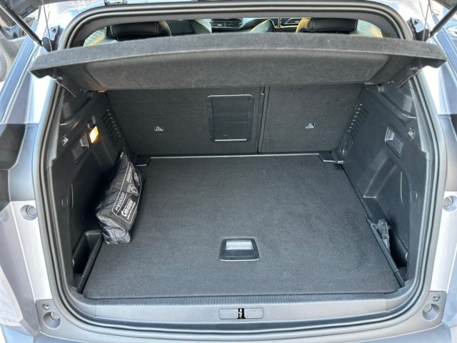 PEUGEOT 3008 usata, con Sedili sportivi