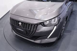 PEUGEOT 208 usata, con Sensore di luce