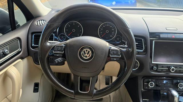 VOLKSWAGEN Touareg usata, con Interni in pelle