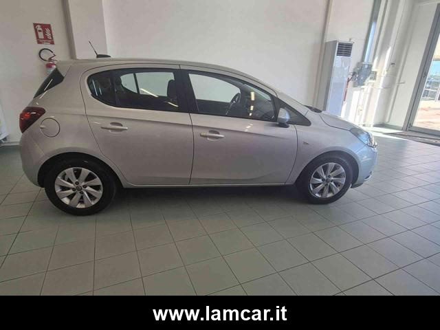 OPEL Corsa usata, con ESP