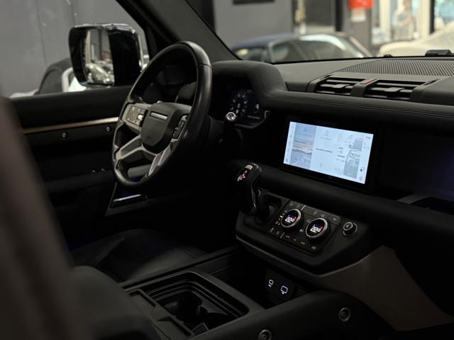 LAND ROVER Defender usata, con Climatizzatore