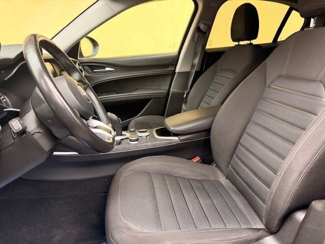 ALFA ROMEO Stelvio usata, con Touch screen