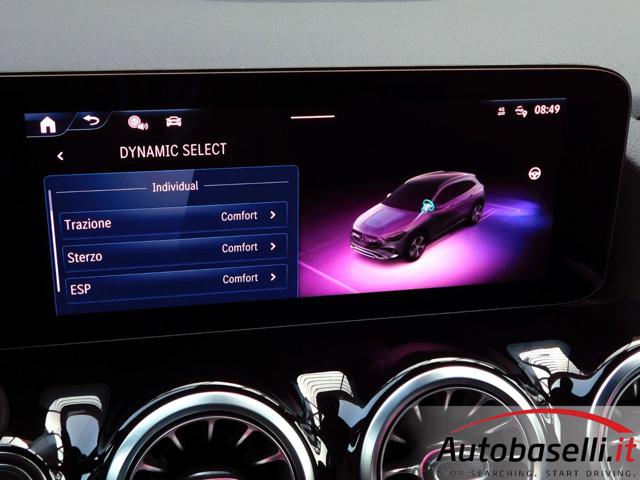 MERCEDES-BENZ GLA 180 usata, con Telecamera per parcheggio assistito