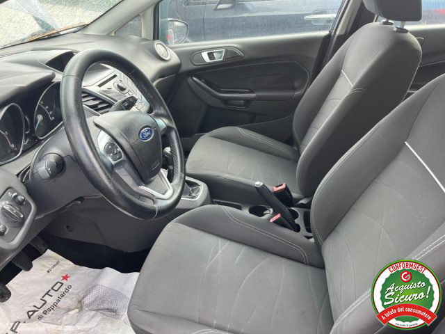 FORD Fiesta usata, con ESP