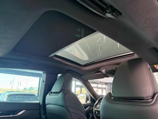 MASERATI Levante usata, con Touch screen