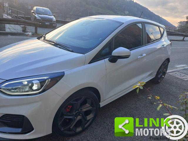 FORD Fiesta usata, con Volante in pelle