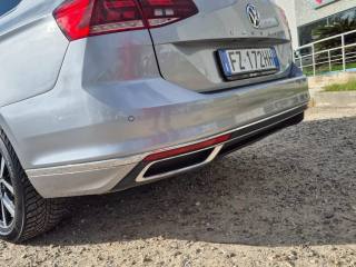 VOLKSWAGEN Passat Variant usata, con Volante in pelle