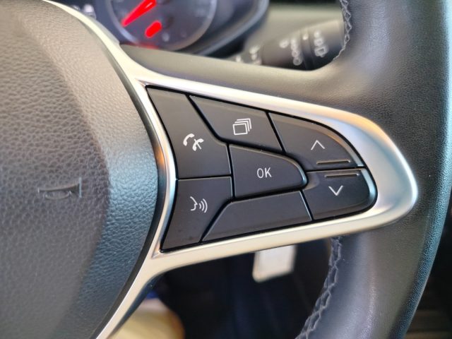 RENAULT Clio usata, con Fari LED