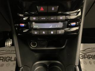 PEUGEOT 2008 usata, con Sistema di navigazione