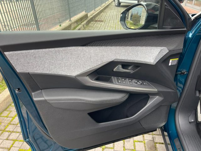 PEUGEOT 5008 usata, con Controllo trazione