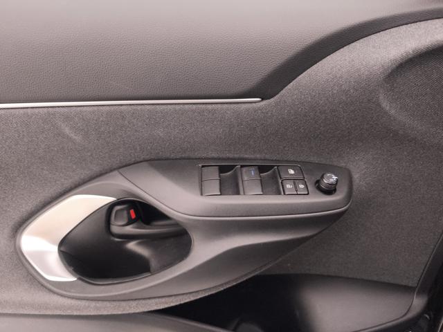 TOYOTA Yaris Cross usata, con USB